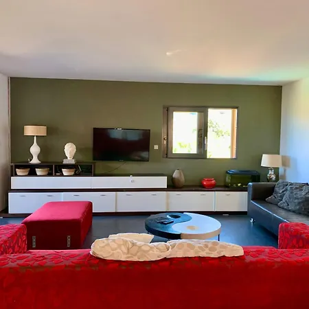 Guddelmoni, Piscines Chauffees 3* Propriano (Corsica)
