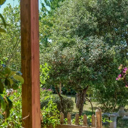 Guddelmoni, Piscines Chauffees Hotel apartamentowy