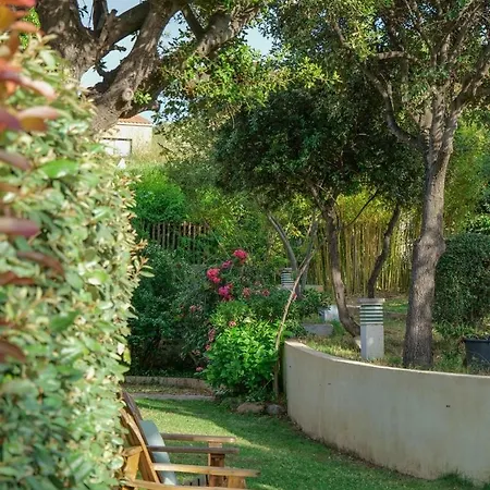 Hotel apartamentowy Guddelmoni, Piscines Chauffees 3*