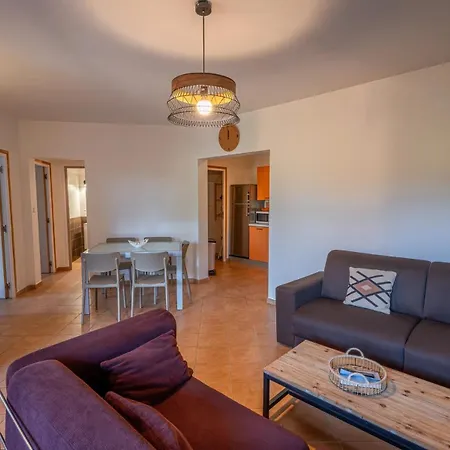 Guddelmoni, Piscines Chauffees Hotel apartamentowy Propriano (Corsica)