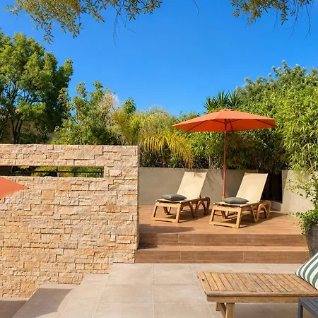 Guddelmoni, Piscines Chauffees 3* Propriano (Corsica)