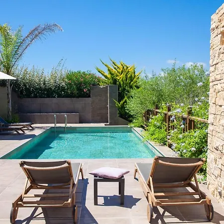 Guddelmoni, Piscines Chauffees 3*