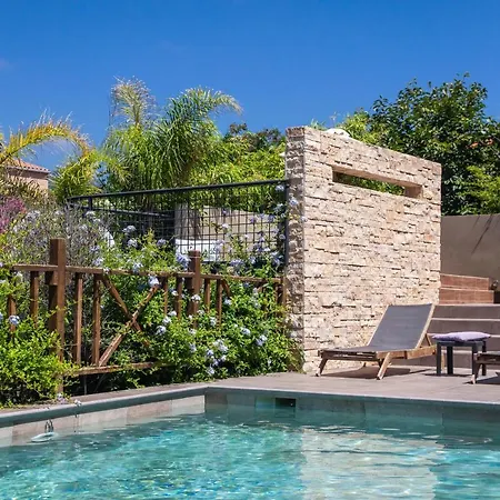 Hotel apartamentowy Guddelmoni, Piscines Chauffees